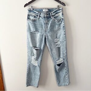 Abercrombie & Fitch Boyfriend Mid Rise Jeans Size 27/4R Light Blue Distressed